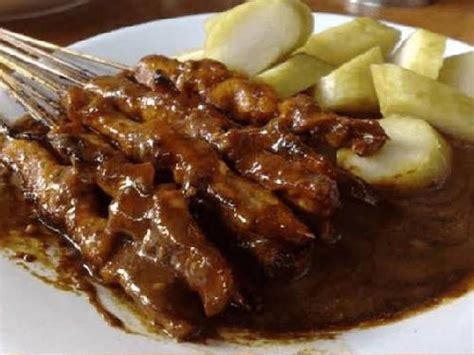 Sate ayam cak mawi  Find on the map and call to book a table